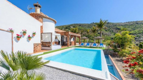 Villa Las Palmeras de Torrox by Ruralidays, Torrox